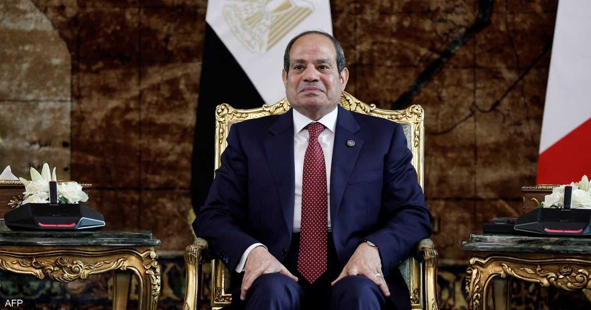 العالم اليوم - السيسي يشيد بجهود الجيش المصري في دعم ركائز الأمن