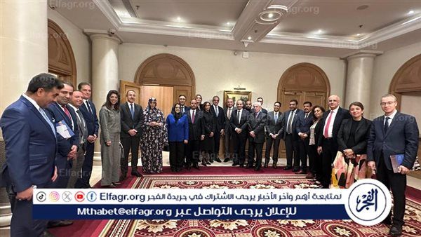 وزير الخارجية يبحث في باريس دعم المرشح المصري خالد العناني لقيادة "اليونسكو"