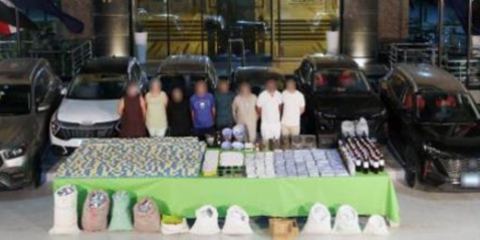 ضبط تشكيل عصابي وراء تصنيع المخدرات بحوزتهم مضبوطات قيمتها 66 مليون جنيه