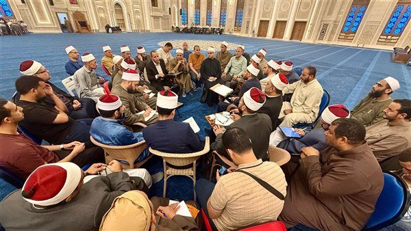 الأوقاف تطلق برنامجًا تدريبيًّا لتأهيل الأئمة والواعظات بمسجد العلي العظيم