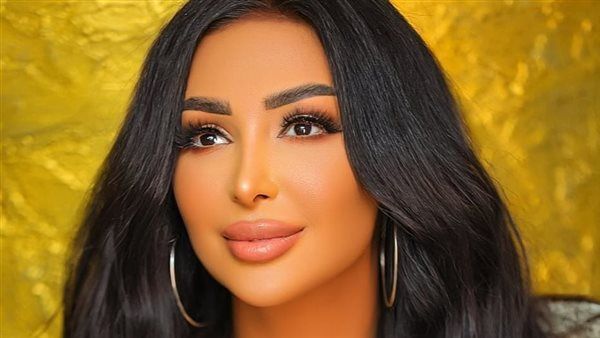 شاهيناز بعد طرح إيد في إيد: تعكس حبي لبلدي مصر