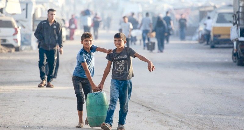 وفد حماس فـي القاهرة لبحث المرحلة الأولى .. وإسرائيل مستمرة فـي العدوان على غزة