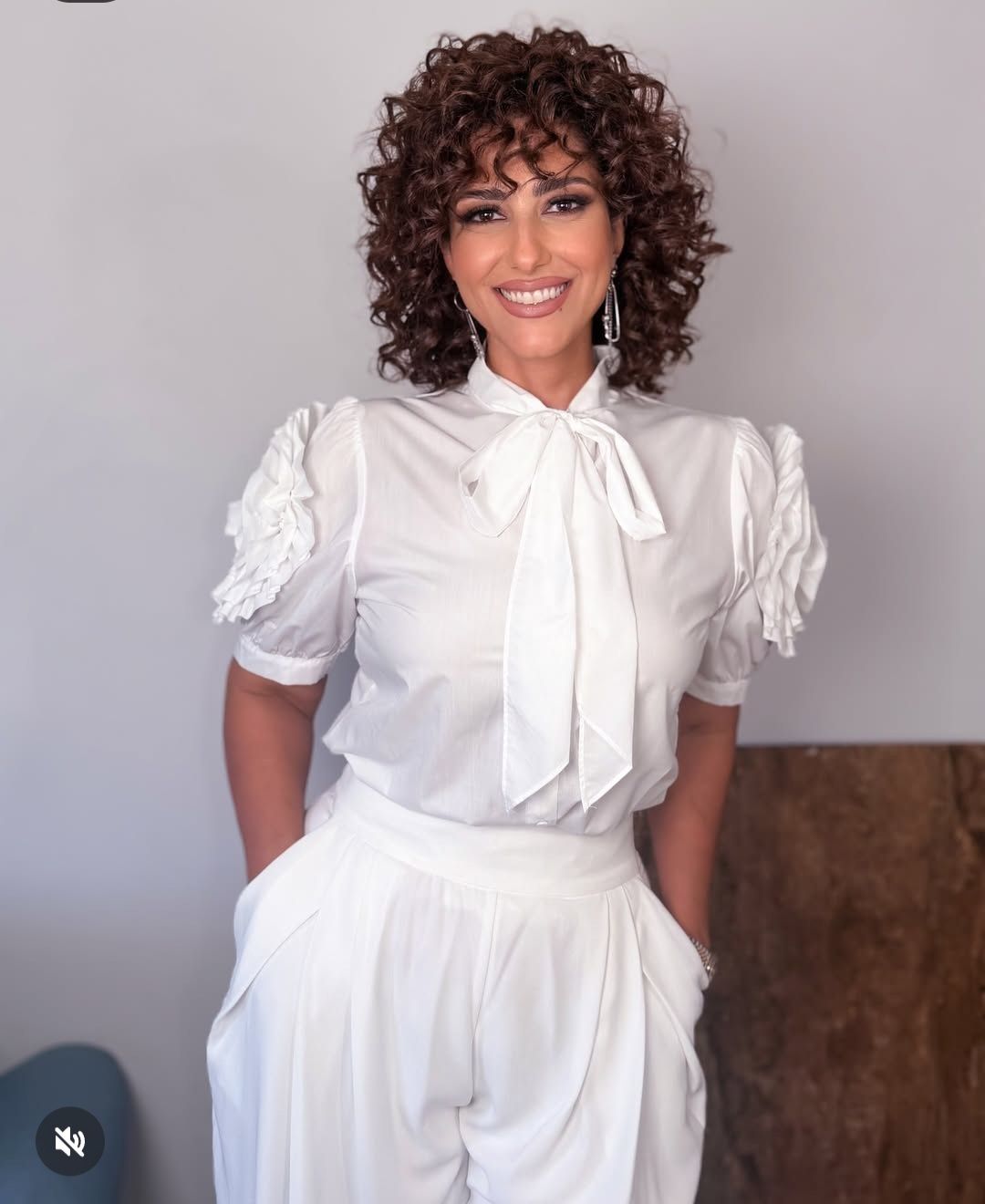 حنان مطاوع تخطف القلوب بـ إطلالة كيرلي ومكياج ناعم يثير الإعجاب