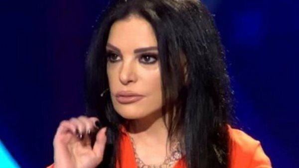 نضال الأحمدية تدافع بشراسة عن فضل شاكر: لم يقتل أحدًا ولم ينضم لجماعة إرهابية.. والمحاكمة ستكون قاسية