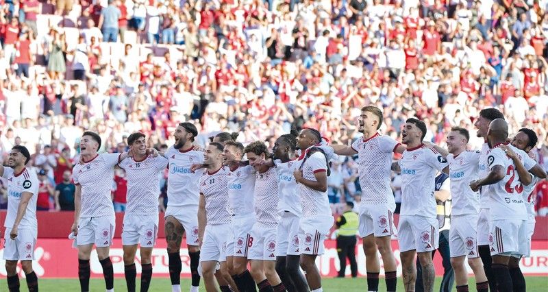 فـي الدوري الإسباني : إشبيلية يسحق برشلونة «المروع» ويفقده الصدارة
