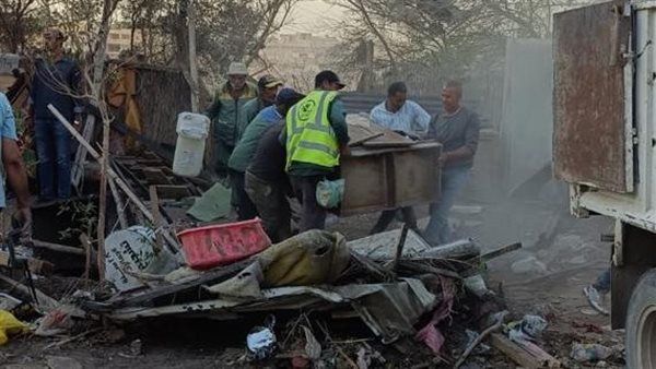 محافظة الجيزة تزيل أكبر تجمع لفرز المخلفات والعشش بحدائق الأهرام بعد أكثر من عشر سنوات