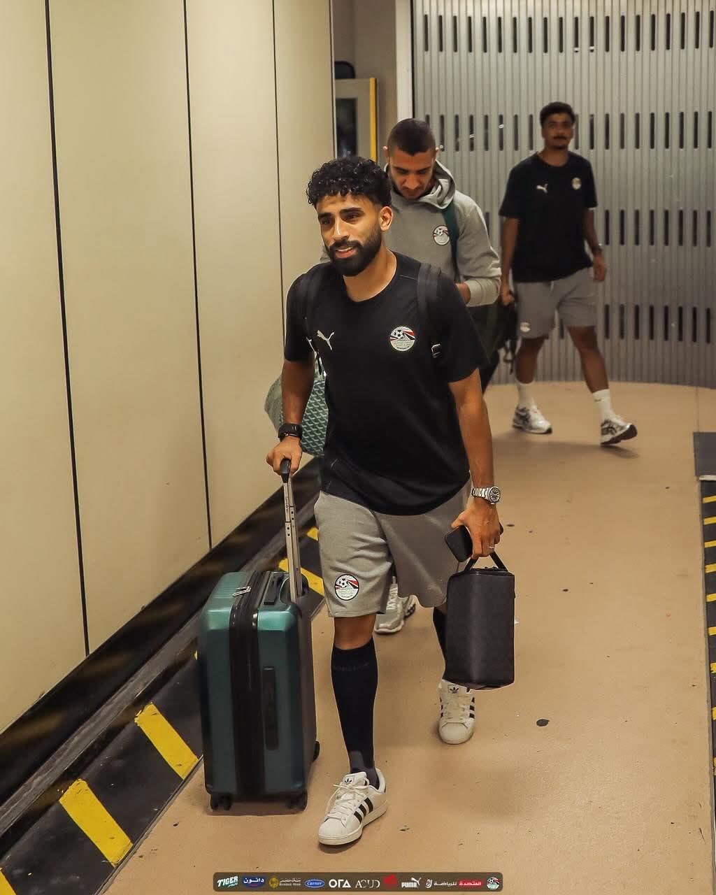 عاجل - وصول بعثة منتخب مصر إلى المغرب لمواجهة جيبوتي (شاهد بالصور)