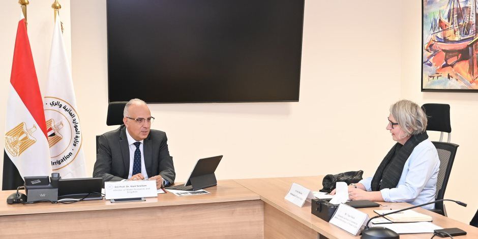 وزير الرى يبحث مع سفيرة فنلندا بالقاهرة سبل تعزيز التعاون بين البلدين في مجال الموارد المائية