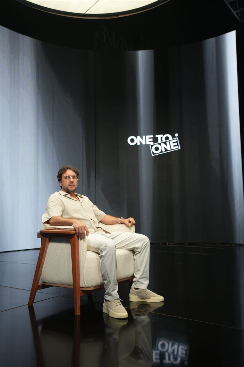 الإعلامي رامي رضوان يشارك Tiny Green Rhino في إطلاق برنامج "وان تو وان" (Show 121) – أول تجربة حوارية بالذكاء الاصطناعي في العالم العربي