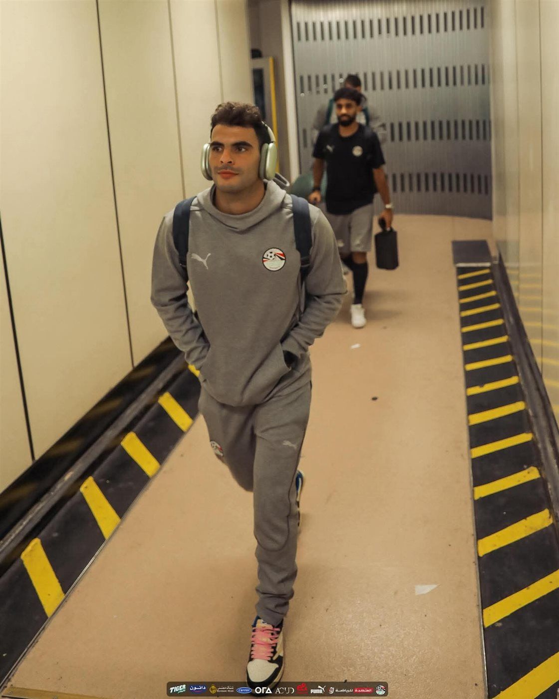عاجل - وصول بعثة منتخب مصر إلى المغرب لمواجهة جيبوتي (شاهد بالصور)