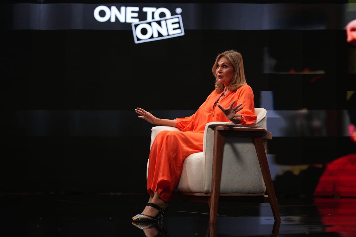 الإعلامي رامي رضوان يشارك Tiny Green Rhino في إطلاق برنامج "وان تو وان" (Show 121) – أول تجربة حوارية بالذكاء الاصطناعي في العالم العربي
