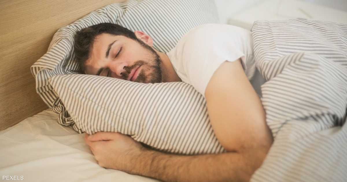 العالم اليوم - دراسة تكشف 5 نماذج.. ماذا يقول نمط نومك عنك؟