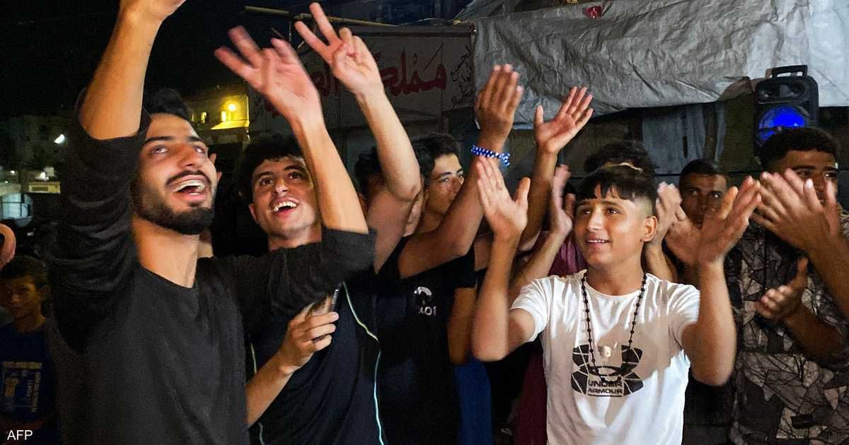 العالم اليوم - بعد عامين من الحرب والدمار.. غزة تحتفل بوقف إطلاق النار