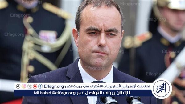 رئيس الوزراء الفرنسي المعاد تعيينه يدعو للهدوء وسط فوضى سياسية