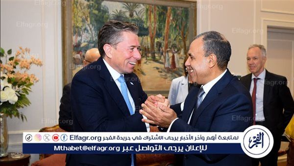وزير الخارجية يستقبل وكيل الأمين العام للشئون الإنسانية