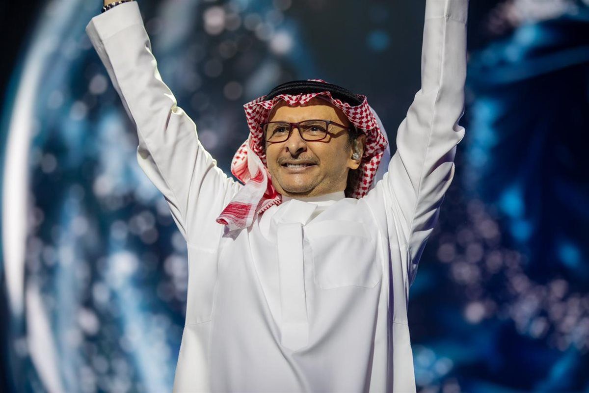 عبد المجيد عبد الله في ليلة ساحرة يواصل جولته الخليجية في ابوظبي