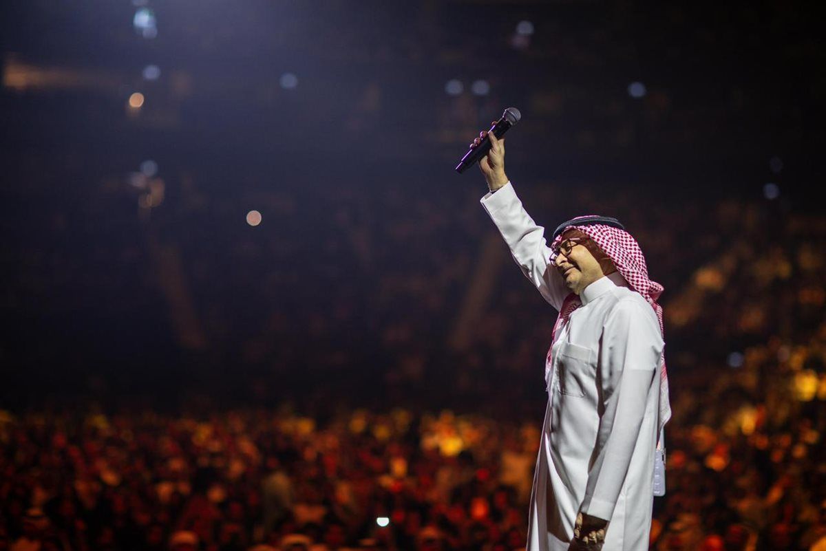 عبد المجيد عبد الله في ليلة ساحرة يواصل جولته الخليجية في ابوظبي