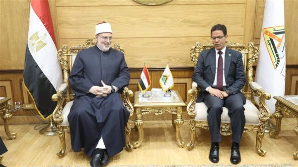 وكيل الأزهر يلتقي رئيس جامعة بنها على هامش افتتاح "الأسبوع الثاني عشر للدعوةالإسلامي"