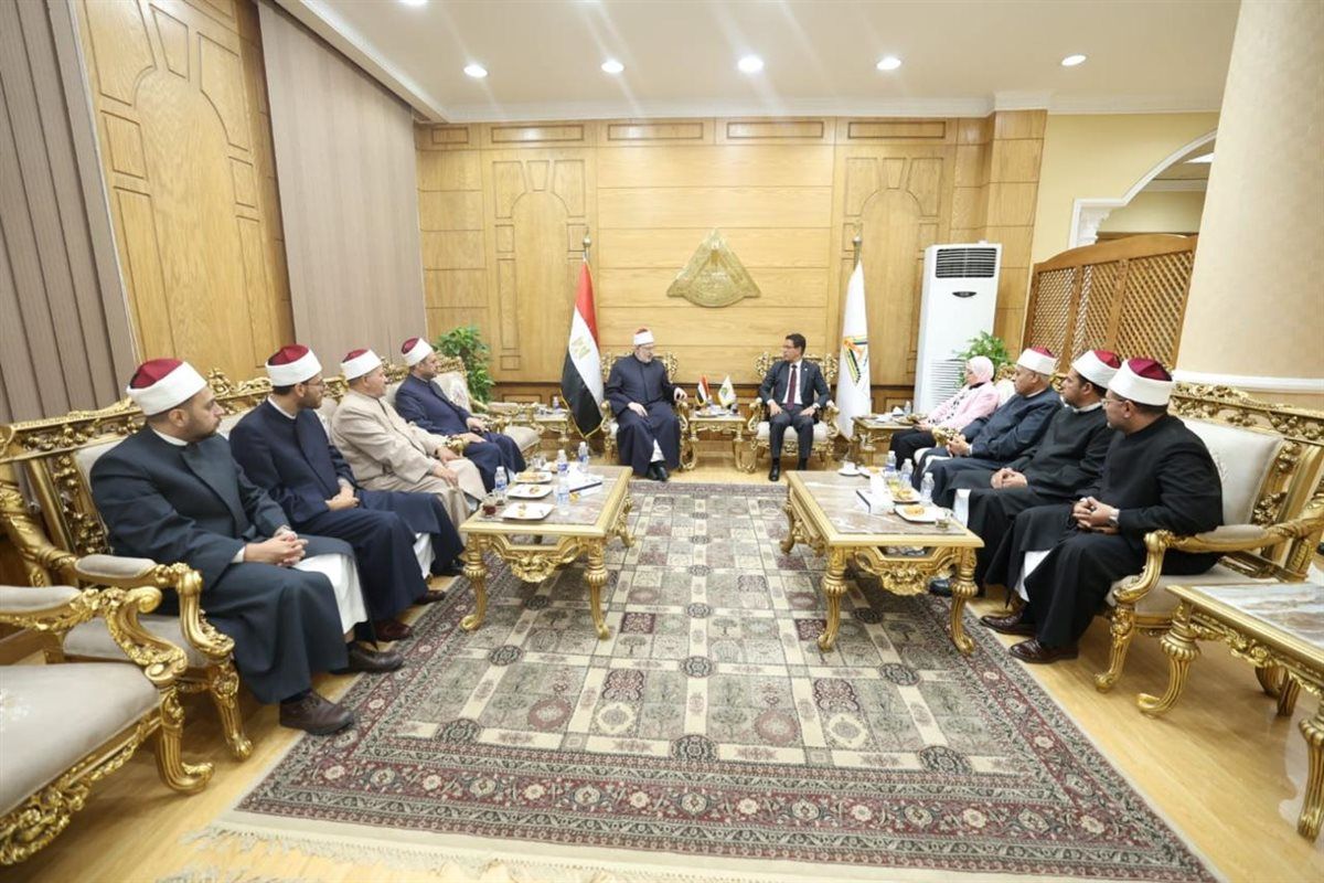 وكيل الأزهر يلتقي رئيس جامعة بنها على هامش افتتاح "الأسبوع الثاني عشر للدعوةالإسلامي"