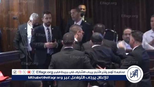 عاجل| بعد رفع لافتة "اعترفوا بفلسطين".. اشتباكات داخل الكنيست أثناء خطاب ترامب