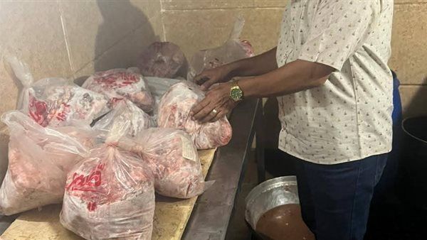 ضبط 8.6 طن لحوم ودواجن فاسدة خلال حملات بأوسيم وكرداسة والعجوزة