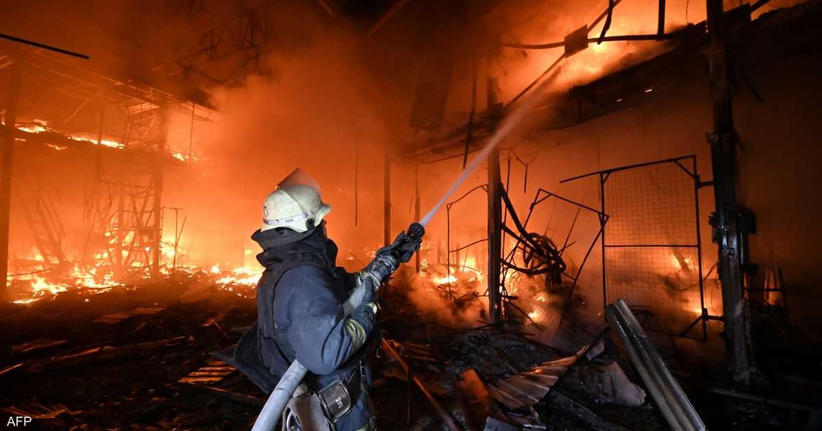 العالم اليوم - روسيا تقصف أوكرانيا بقنابل موجهة..وزيلينسكي يعتزم لقاء ترامب