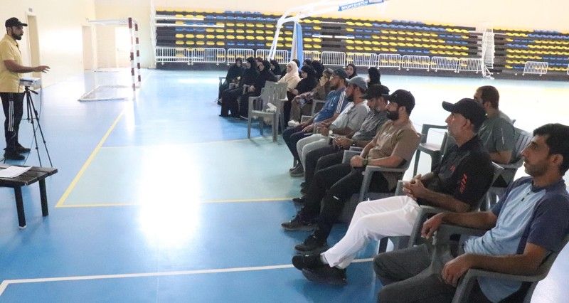 حلقة عمل تدريبية حول قانون كرة السلة بتعليمية شمال الباطنة