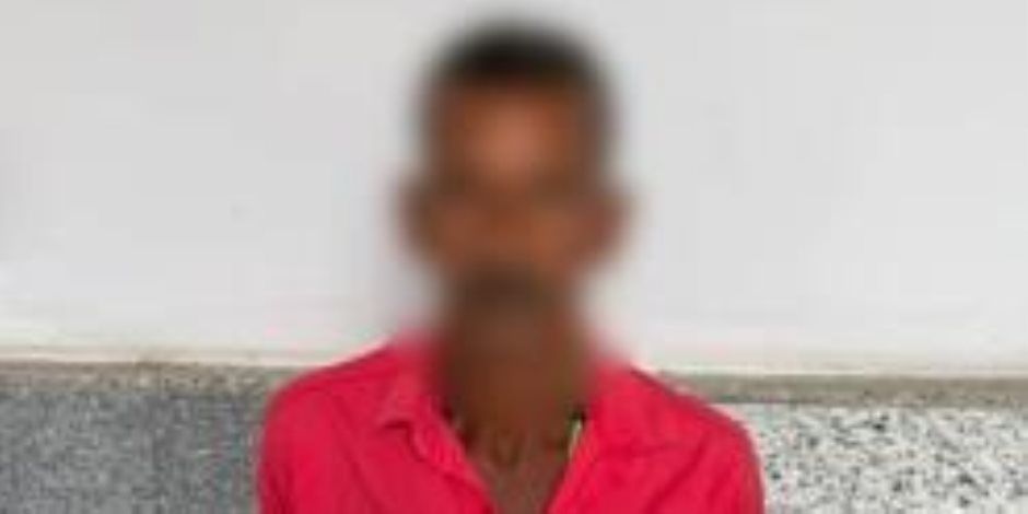 ضبط «سايس» لوضعه أحجار بمحيط مبنى ماسبيرو لمنع توقف السيارات دون مقابل
