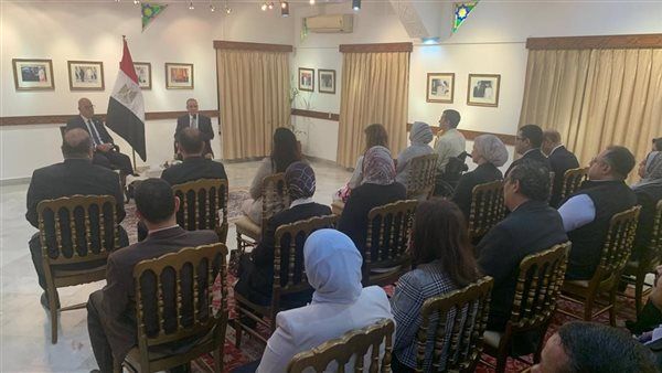 وزير الخارجية يلتقي أعضاء الجالية المصرية بالهند