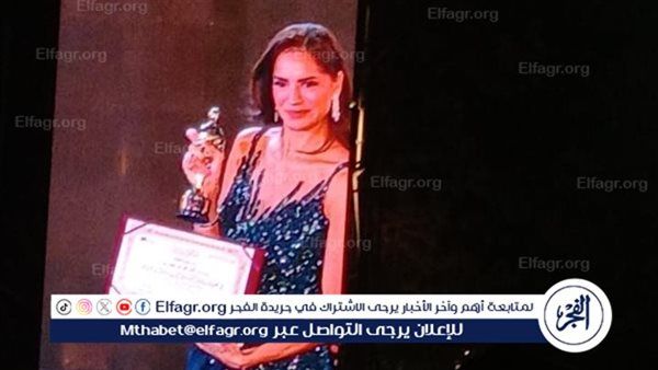 وزير الثقافة يكرم آمال ماهر في افتتاح مهرجان الموسيقى العربية الـ33.. وعلاء عبد السلام يهدي الوزير درع الأوبرا