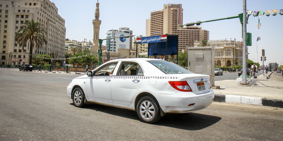 محافظة القاهرة تعدل تعريفة ركوب السيارات والتاكسي والنقل الجماعي