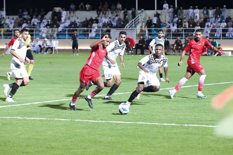 انطلاق البطولة الكروية الرابعة عشرة لوحدات شؤون البلاط السلطاني