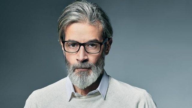 صرخة فنية بطابع ساخر.. محمد سليمان يهاجم ارتفاع أسعار الوقود