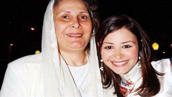 منة شلبي:"التسامح يحتاج لقوة وورثتها عن أمي"