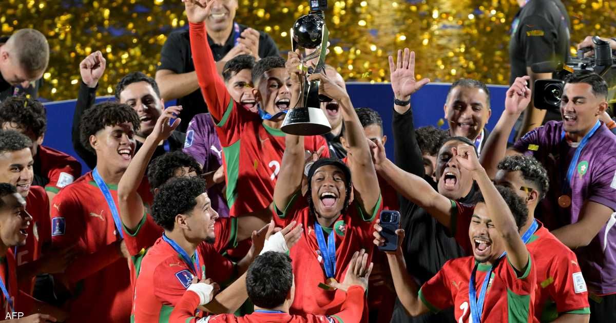 العالم اليوم - الملك محمد السادس يهنئ منتخب المغرب الفائز بمونديال الشباب