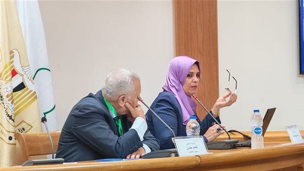 وزارة البيئة تشارك فى فعاليات مؤتمر "التغيرات البيئية في مصر" بالمجلس الأعلي للثقافة