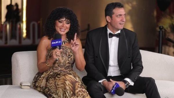 رانيا يوسف ترد بقوة على شائعات فارق العمر مع زوجها: "لو متشتمتش هستغرب"