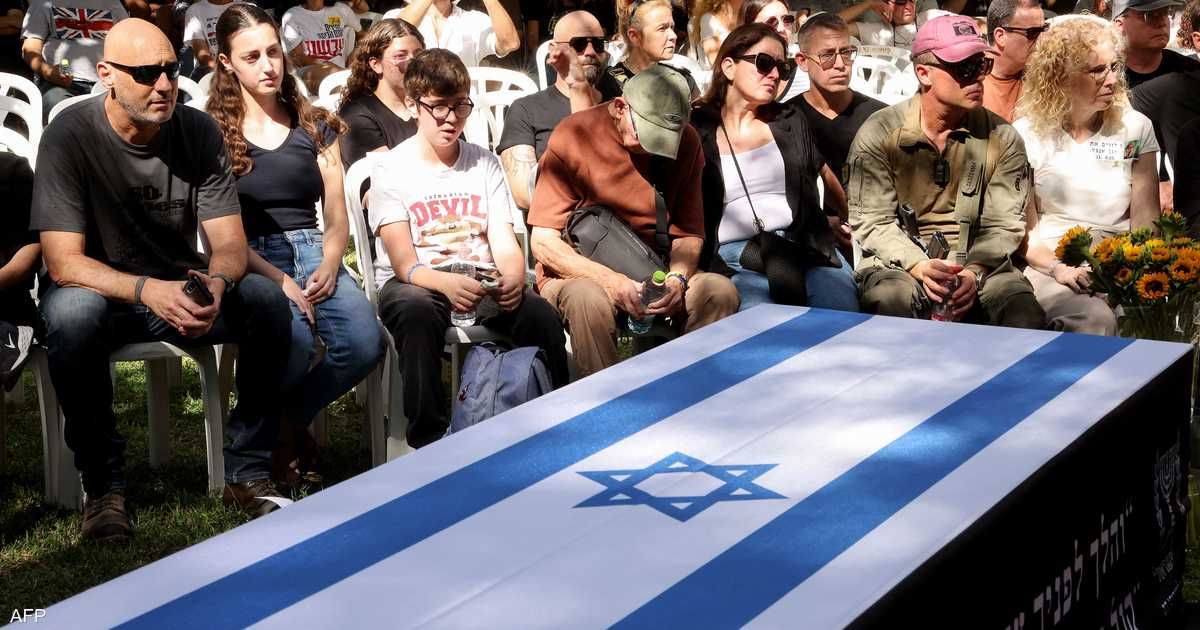 العالم اليوم - إسرائيل تتسلم من الصليب الأحمر جثماني رهينتين في غزة