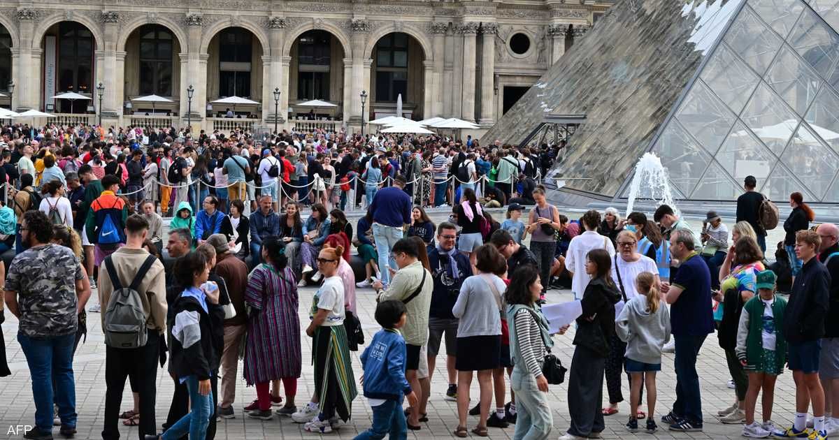 العالم اليوم - بعد سرقة "القطع الثمينة".. اللوفر يعيد فتح أبوابه