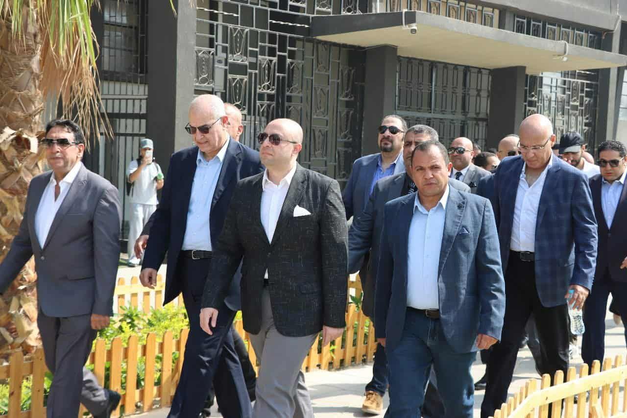 محافظ بني سويف يتفقد مستجدات الموقف التنفيذي لأعمال المرحلة الثانية من تطوير نادي سيتي كلوب