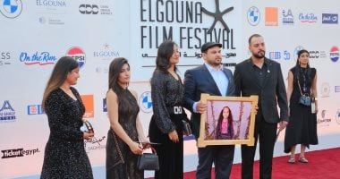 صورة "هند رجب" تُبكي الحضور على السجادة الحمراء في ختام مهرجان الجونة