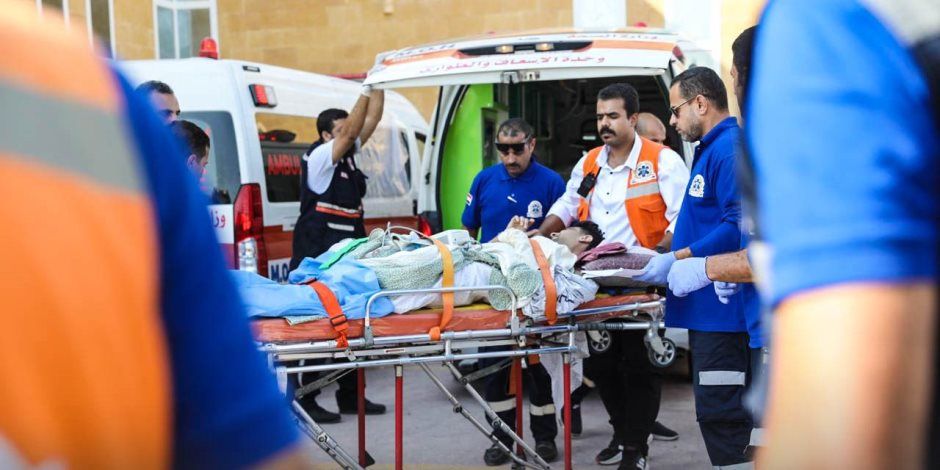 مصر تستقبل آلاف الجرحى الفلسطينيين لإنقاذ حياتهم عبر معبر رفح