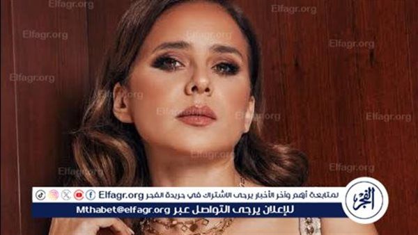 بهذة الطريقة نيللي كريم تبارك لحاتم صلاح بمناسبة زفافه