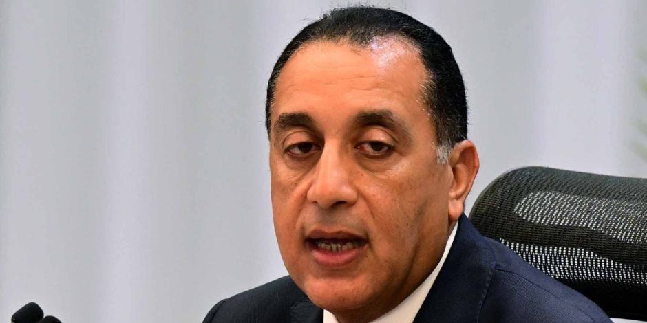 رئيس الوزراء يبدأ جولة ميدانية جديدة لتفقد وافتتاح عددٍ من المشروعات التنموية والخدمية بمحافظة السويس