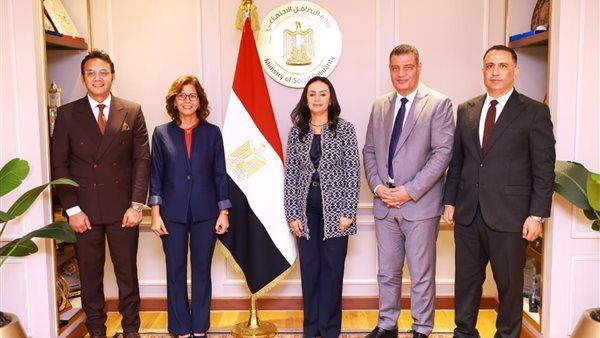 "التضامن الاجتماعي" و"الأكاديمية الوطنية للتدريب" يبحثان تعزيز الشراكة وبرامج تنمية القيادات