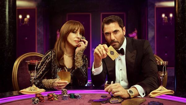 مونيكا بيلوتشي تنشر صورة مع أحمد عز من كواليس فيلم "Seven Dogs"