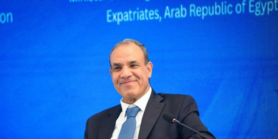 الخـارجية تشكر رئيس الجمهورية على ضم شهداء الوزارة للمستفيدين من صندوق تكريم شهداء وضحايا ومفقودي العمليات الحربية والإرهابية