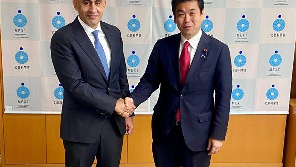 وزير التعليم يلتقي نظيره اليابانى عقب توليه منصبه لبحث سبل تعزيز التعاون التربوي وتطوير التعليم بين البلدين