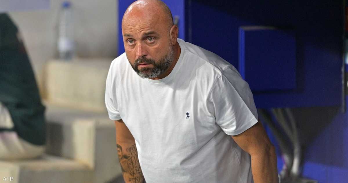 العالم اليوم - من سائق حافلة إلى خامس الليغا.. مدرب إسبانيول "ظاهرة الدوري"