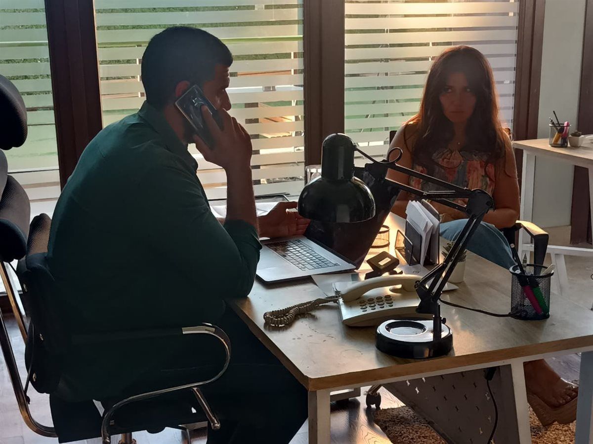 بسبب رانيا منصور.. كريم بوجي يدخل في صراع مع غادة عادل في "وترحساس 2"